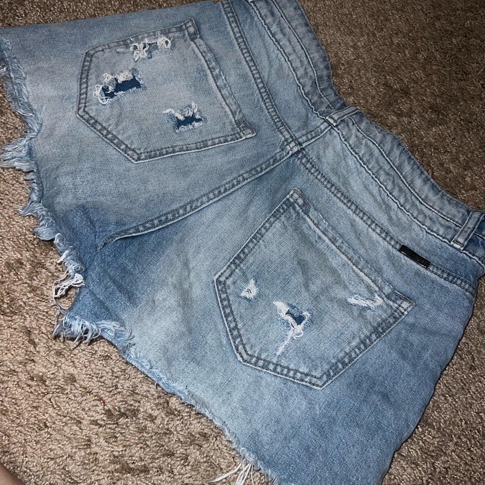 Double Button Light Distressed Kancan Denim Shorts - image 3